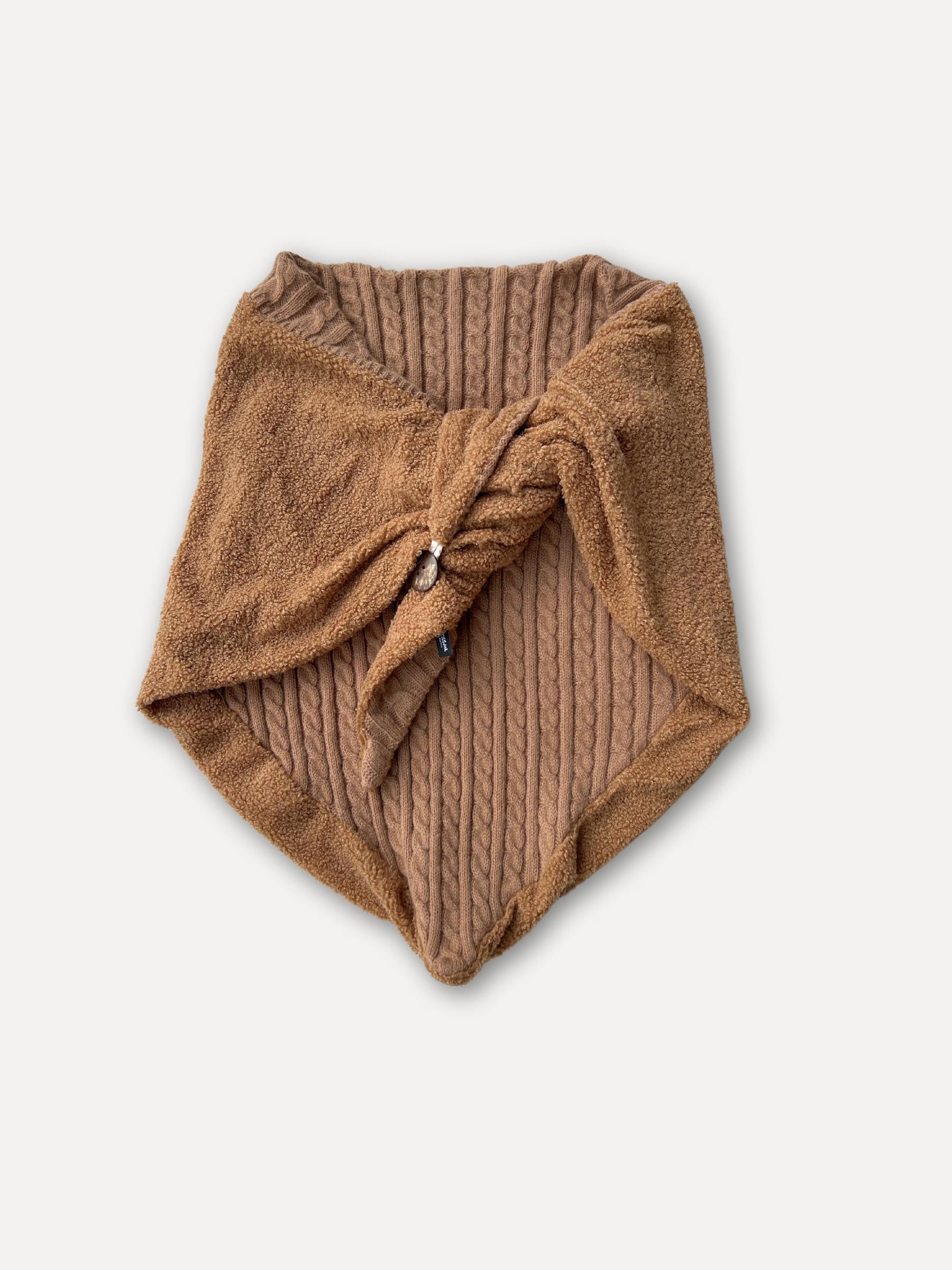 Knot poncho, camel